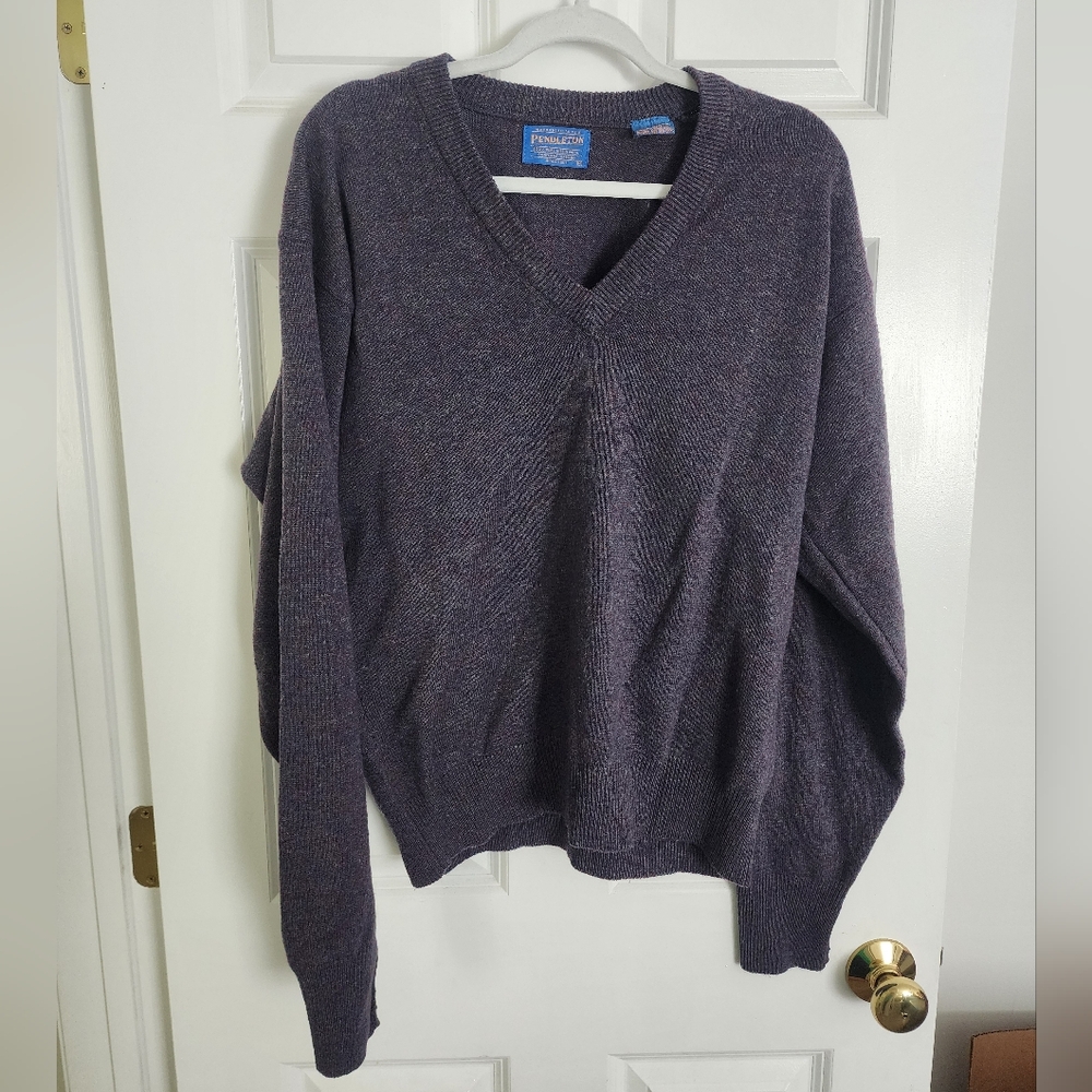 Pendleton Men's Heathered Purple V-Neck Sweater